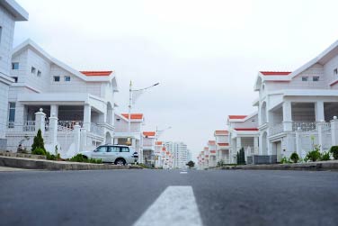 residential vs commercial architecture